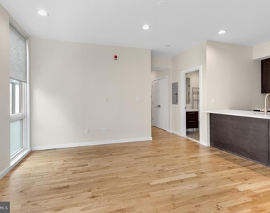 1317 Frankford Avenue - Photo Thumbnail 4