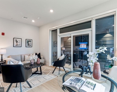6910 Ridge Avenue - Photo Thumbnail 5