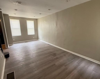 1859 E Cornwall Street - Photo Thumbnail 3