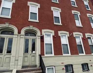 1926 Girard Avenue - Photo Thumbnail 7
