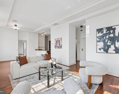 1512 Spruce Street - Photo Thumbnail 1