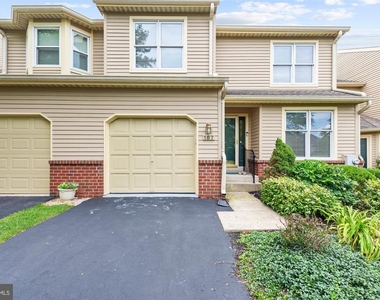 187 Pinecrest Lane - Photo Thumbnail 7