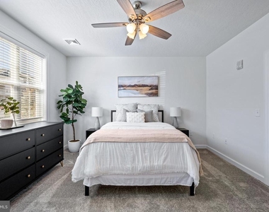 3040 Larkwood Circle - Photo Thumbnail 15