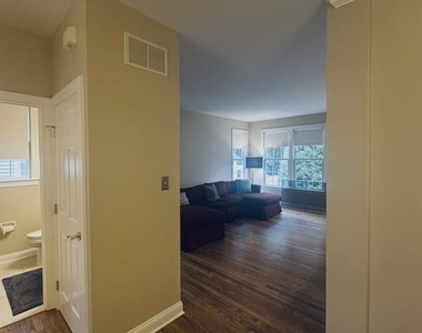 51 Malsbury Street - Photo Thumbnail 9