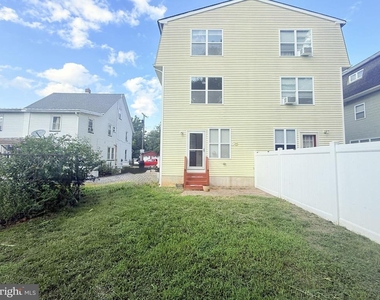 8 Mechanic Street - Photo Thumbnail 24
