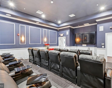 1100 Crescent Way - Photo Thumbnail 1