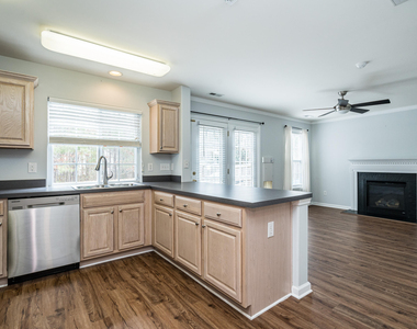 4 Richardson Circle - Photo Thumbnail 8