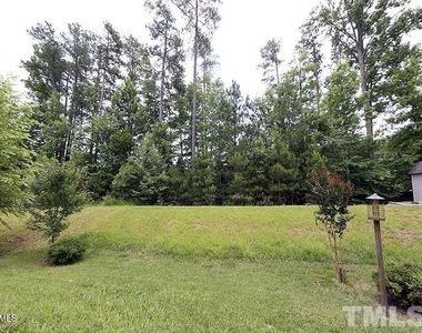4 Richardson Circle - Photo Thumbnail 21