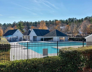 4 Richardson Circle - Photo Thumbnail 24