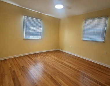 2024 A Beverly Drive - Photo Thumbnail 26