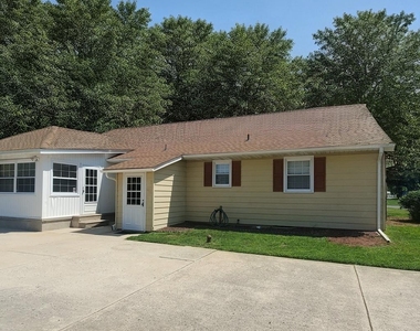 2024 A Beverly Drive - Photo Thumbnail 38