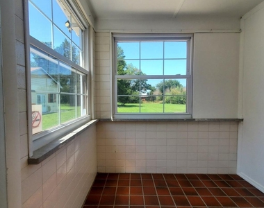 2024 A Beverly Drive - Photo Thumbnail 35