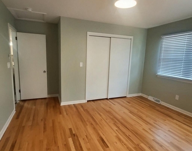 2024 A Beverly Drive - Photo Thumbnail 20