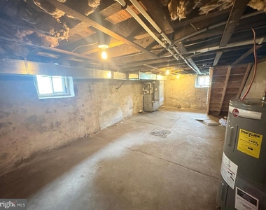 825 W 3rd Street - Photo Thumbnail 18