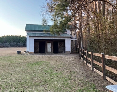 419 Westerman Place - Photo Thumbnail 13