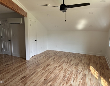 419 Westerman Place - Photo Thumbnail 4