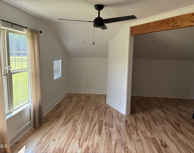 419 Westerman Place - Photo Thumbnail 8