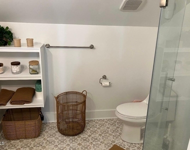 419 Westerman Place - Photo Thumbnail 10