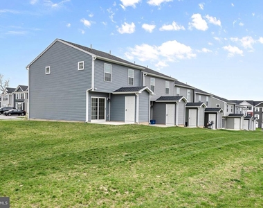 442 Peleton Street - Photo Thumbnail 26