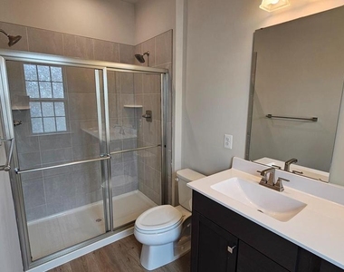 16437 Fife Way - Photo Thumbnail 24