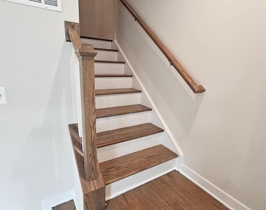 16437 Fife Way - Photo Thumbnail 14