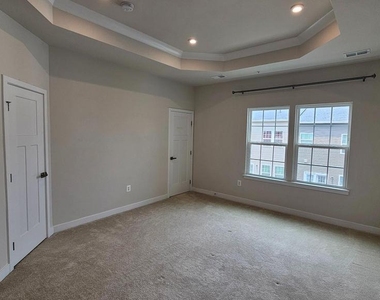 16437 Fife Way - Photo Thumbnail 22