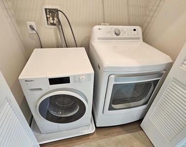 16437 Fife Way - Photo Thumbnail 15