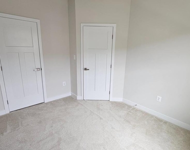 16437 Fife Way - Photo Thumbnail 18