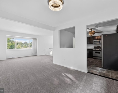 1700 Jarvis Avenue - Photo Thumbnail 13