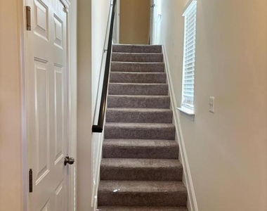 16380 Fife Way - Photo Thumbnail 19