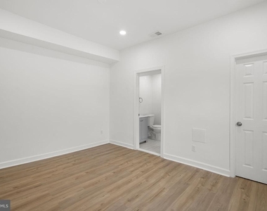138 Maryland Park Drive - Photo Thumbnail 15