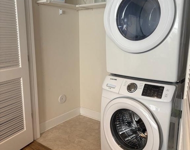 6512 47th Street - Photo Thumbnail 15