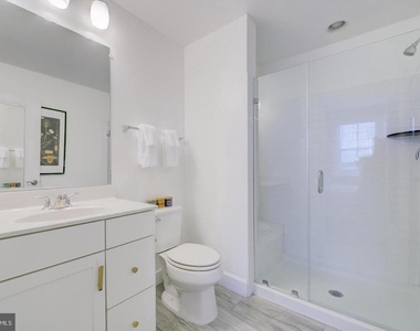 6512 47th Street - Photo Thumbnail 8