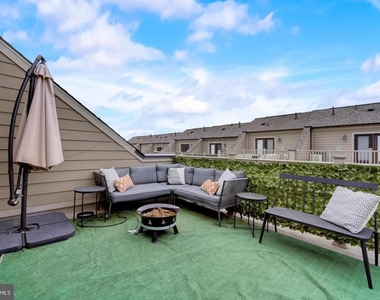 6512 47th Street - Photo Thumbnail 12
