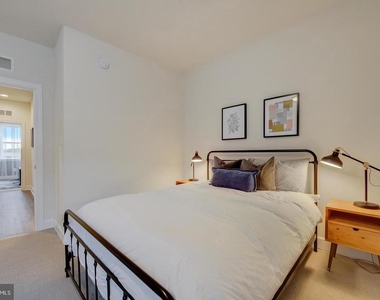 6512 47th Street - Photo Thumbnail 11