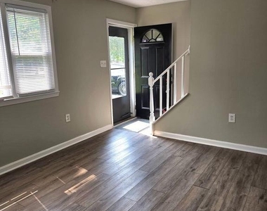8313 Gibbons Drive - Photo Thumbnail 6