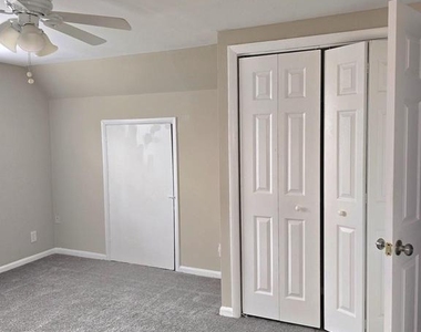8313 Gibbons Drive - Photo Thumbnail 23