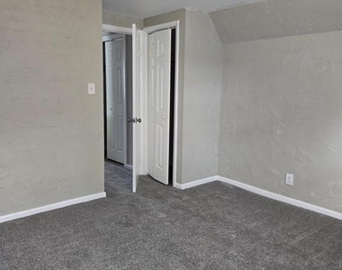 8313 Gibbons Drive - Photo Thumbnail 20