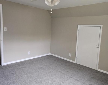 8313 Gibbons Drive - Photo Thumbnail 21