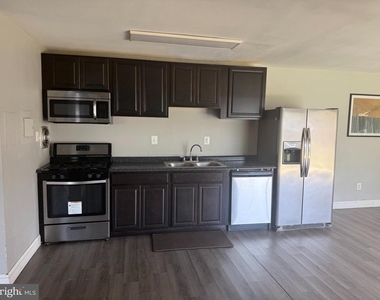 5534 Karen Elaine Drive - Photo Thumbnail 7