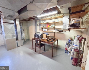 305 Hillsboro Drive - Photo Thumbnail 31