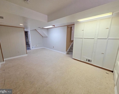 305 Hillsboro Drive - Photo Thumbnail 25