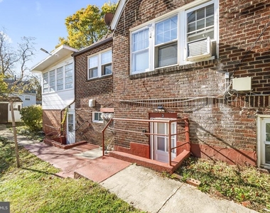 807 Houston Avenue - Photo Thumbnail 2