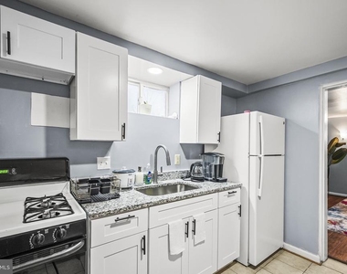 807 Houston Avenue - Photo Thumbnail 3