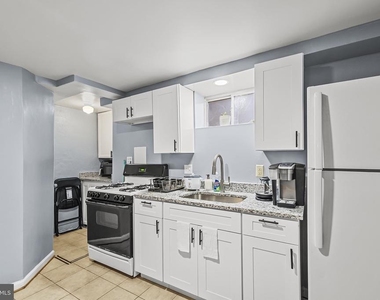 807 Houston Avenue - Photo Thumbnail 4