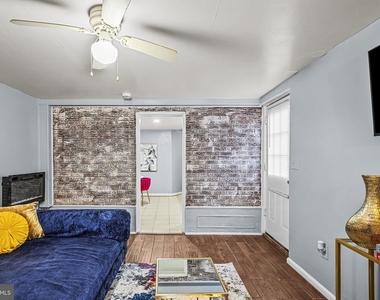 807 Houston Avenue - Photo Thumbnail 2