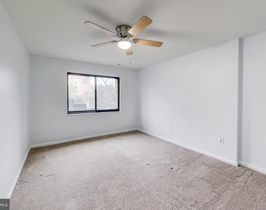 7611 Maple Avenue - Photo Thumbnail 15