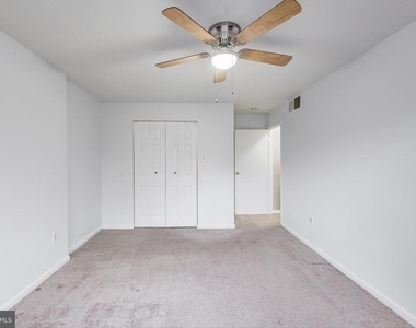 7611 Maple Avenue - Photo Thumbnail 17