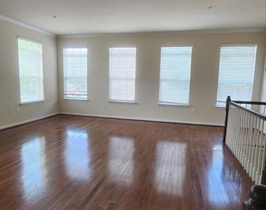 23236 Roberts Tavern Drive - Photo Thumbnail 9