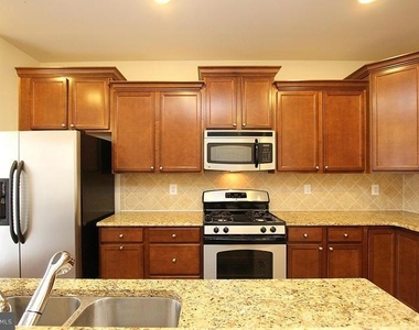 23236 Roberts Tavern Drive - Photo Thumbnail 6